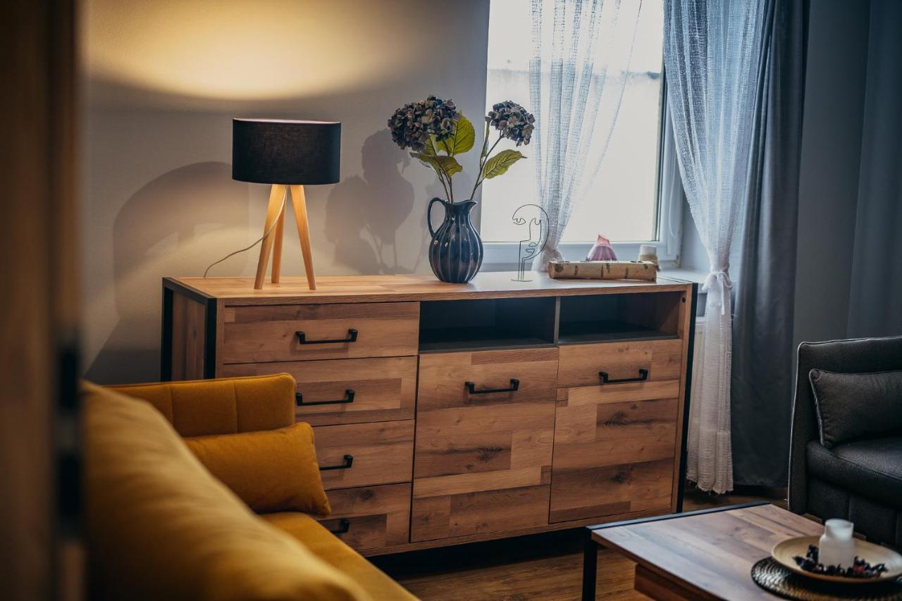 Gosciniec Pod Lilijka Hotel Podzamcze  Luaran gambar