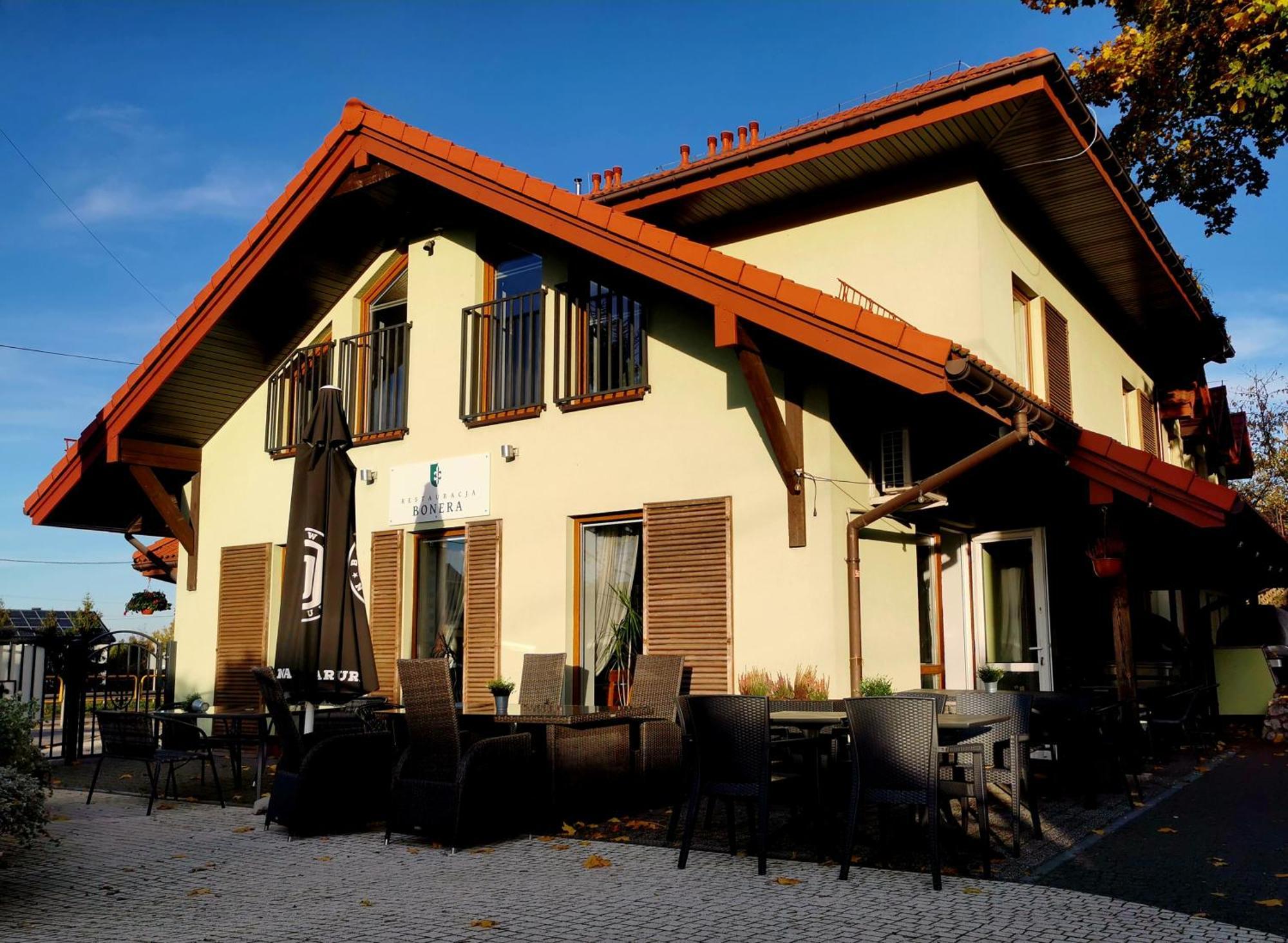 Gosciniec Pod Lilijka Hotel Podzamcze  Luaran gambar